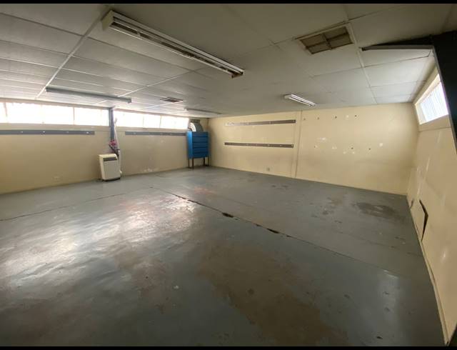 775M² WAREHOUSE TO LET IN ROBERTVILLE